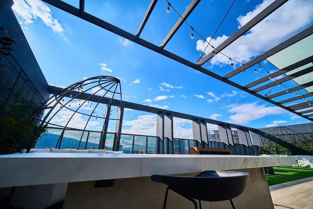 Modern Studio Apartment In La Carolina Quito