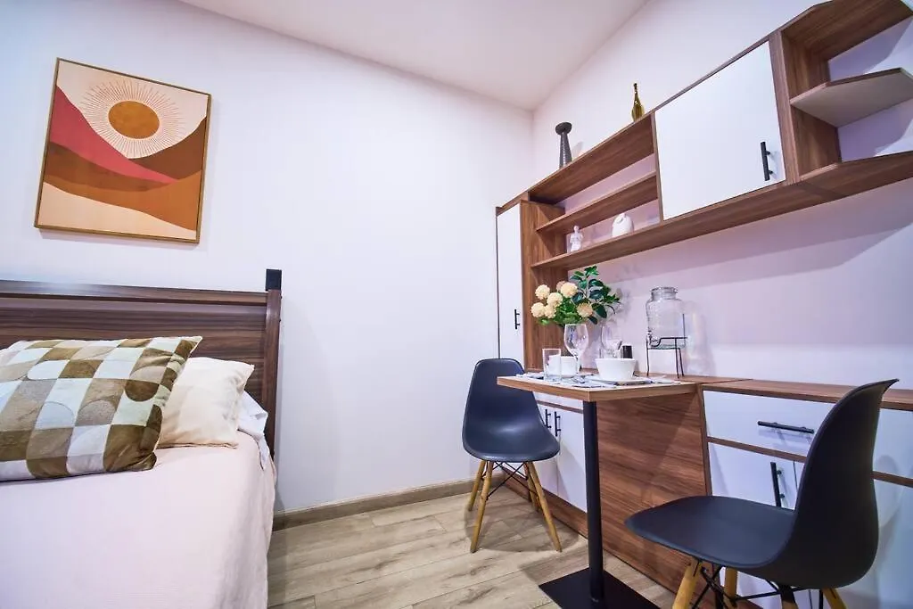 Modern Studio Apartment In La Carolina Quito
